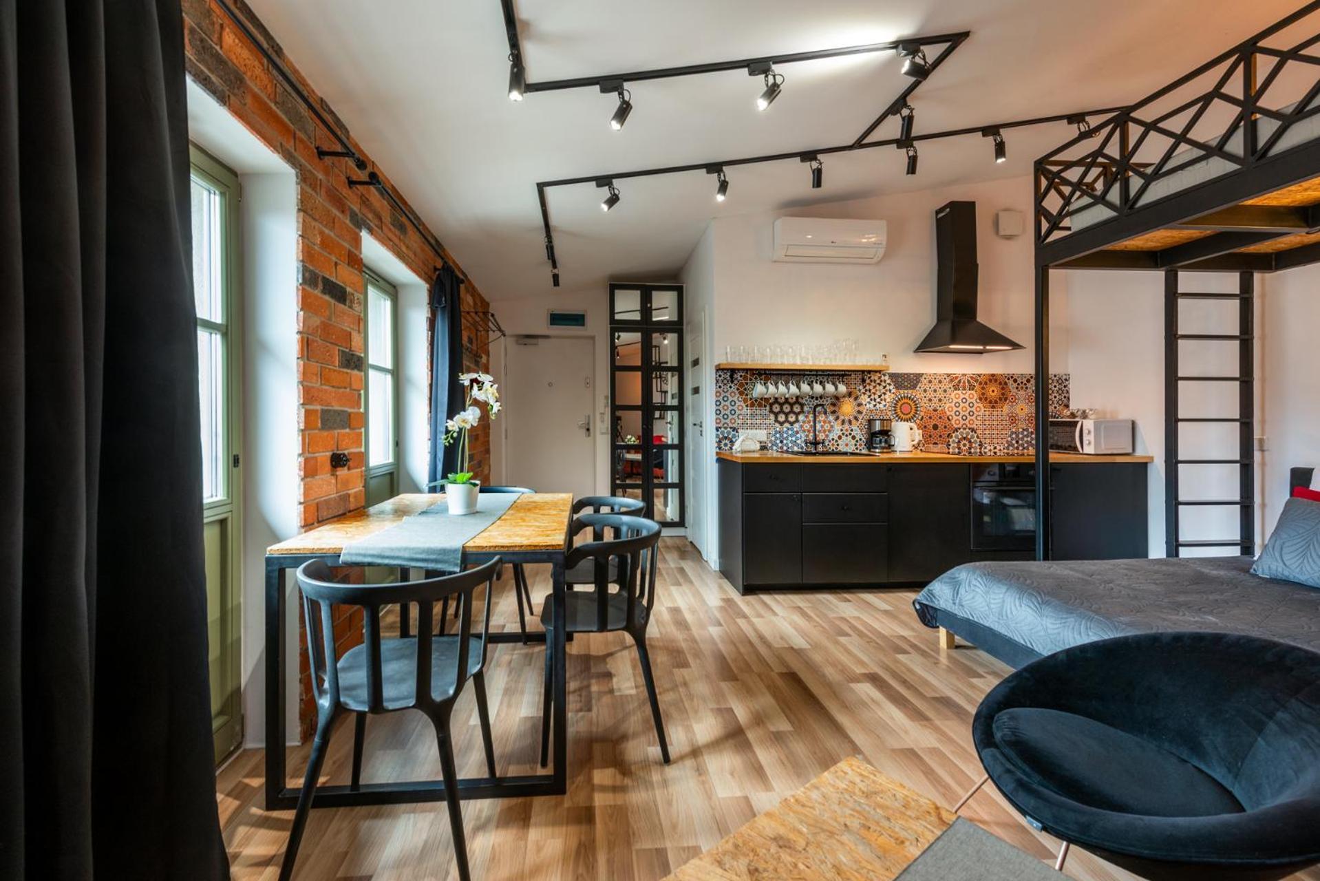 Modern Apartment Arizona Studio Old Town Dietla Balcony Красков Екстериор снимка